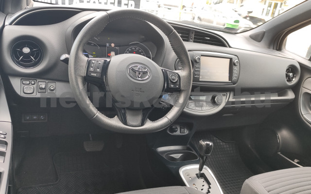 TOYOTA Yaris 1.5 VVT-i Hybrid Sel. W. e-CVT személygépkocsi - 1497cm3 Hybrid 121528 6/12