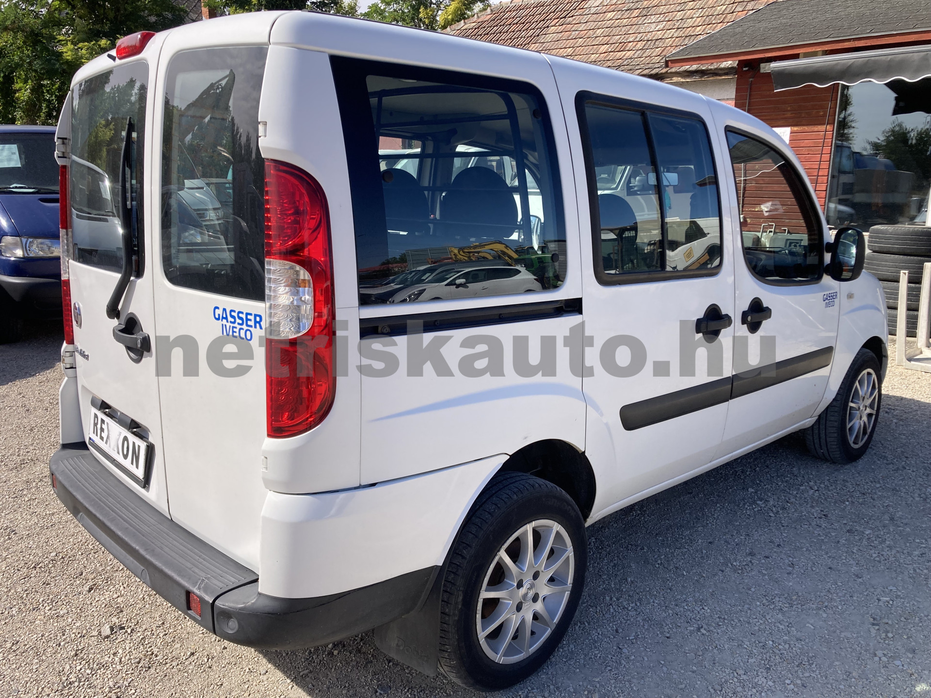 FIAT Dobló 1.9 JTD SX Dynamic tehergépkocsi 3,5t össztömegig - 1910cm3 Diesel 121590 6/10