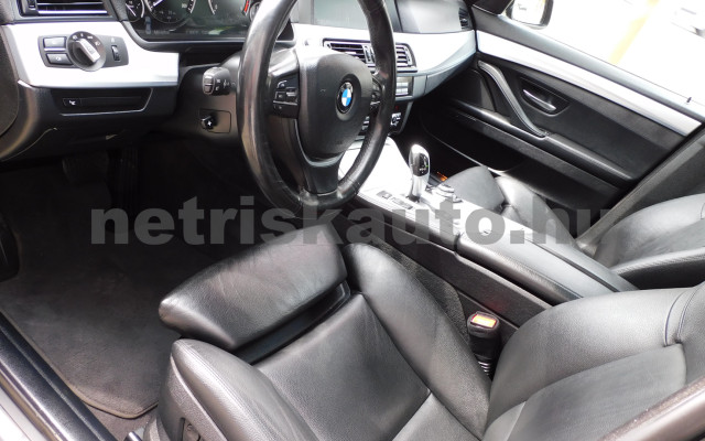 BMW 5-ös sorozat 530d Aut. személygépkocsi - 2993cm3 Diesel 120152 6/12