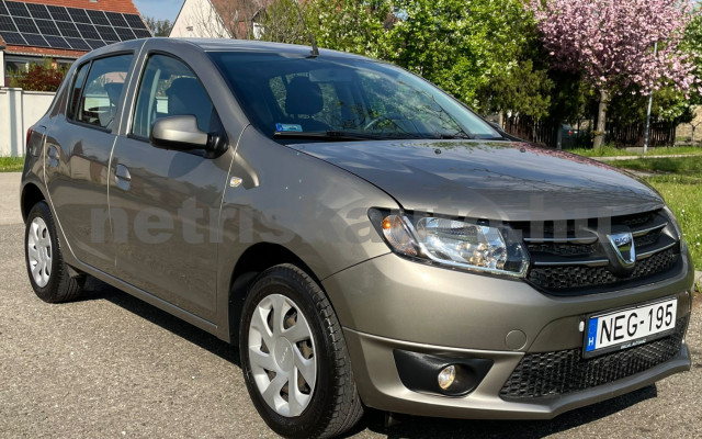 DACIA Sandero 1.2 Arctic személygépkocsi - 1149cm3 Benzin 120155 3/38