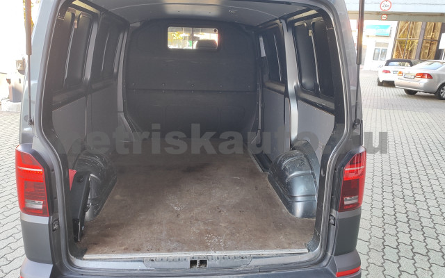 VW Transporter 2.0 TDi T6.1 RT (3 sz.) tehergépkocsi 3,5t össztömegig - 1968cm3 Diesel 121609 10/12