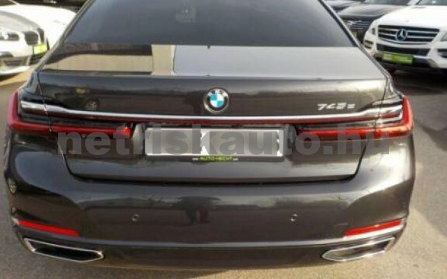 BMW 745 személygépkocsi - 2998cm3 Hybrid 117466 4/7