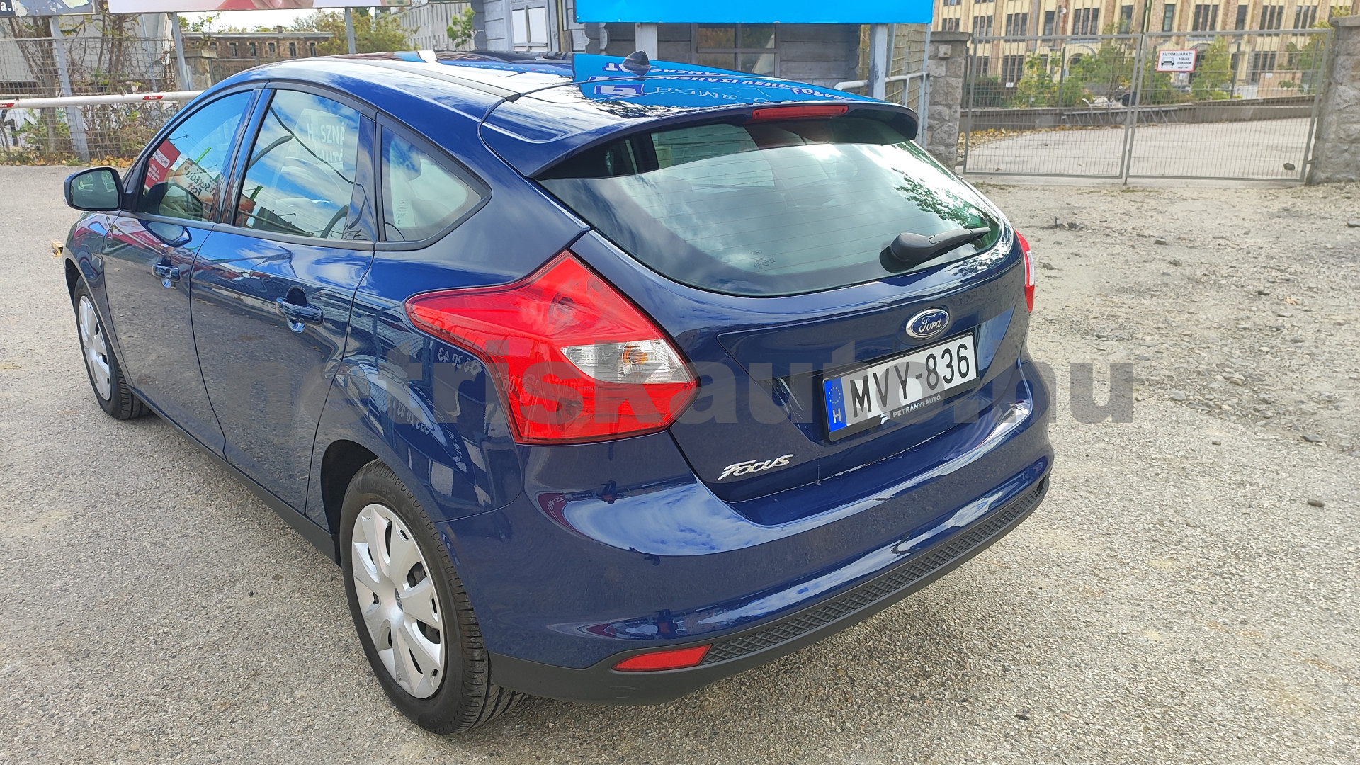 FORD Focus 1.6 Ti-VCT Trend személygépkocsi - 1596cm3 Benzin 121616 2/12