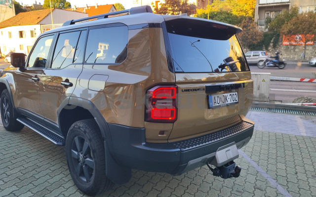 TOYOTA Land Cruiser 2.8 D-4D First Edition Aut. [7sz] személygépkocsi - 2754cm3 Diesel 121601 2/12
