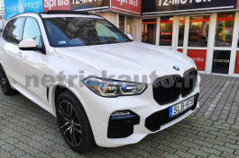 BMW X5 X5 xDrive30d Aut. személygépkocsi - 2993cm3 Diesel 121431
