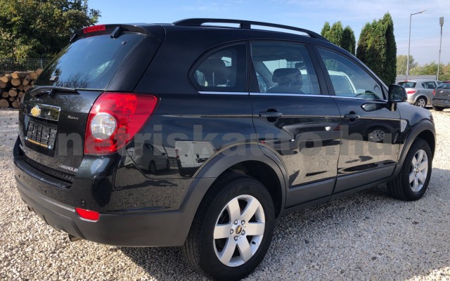 CHEVROLET Captiva 2.0 D LS 2WD személygépkocsi - 1991cm3 Diesel 119642 11/12