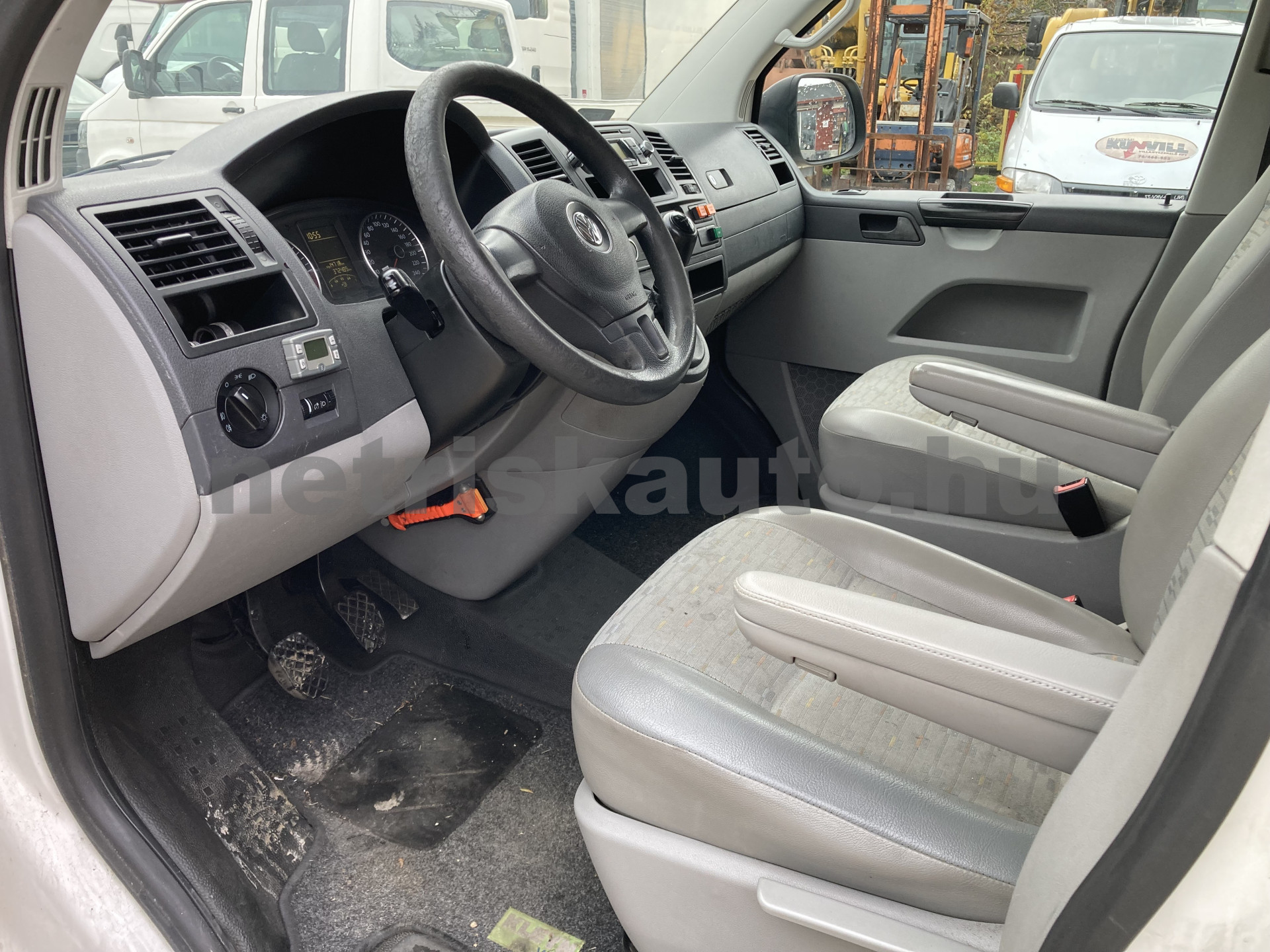 VW Transporter 2.0 CR TDI Power EU4 tehergépkocsi 3,5t össztömegig - 1968cm3 Diesel 121334 6/11