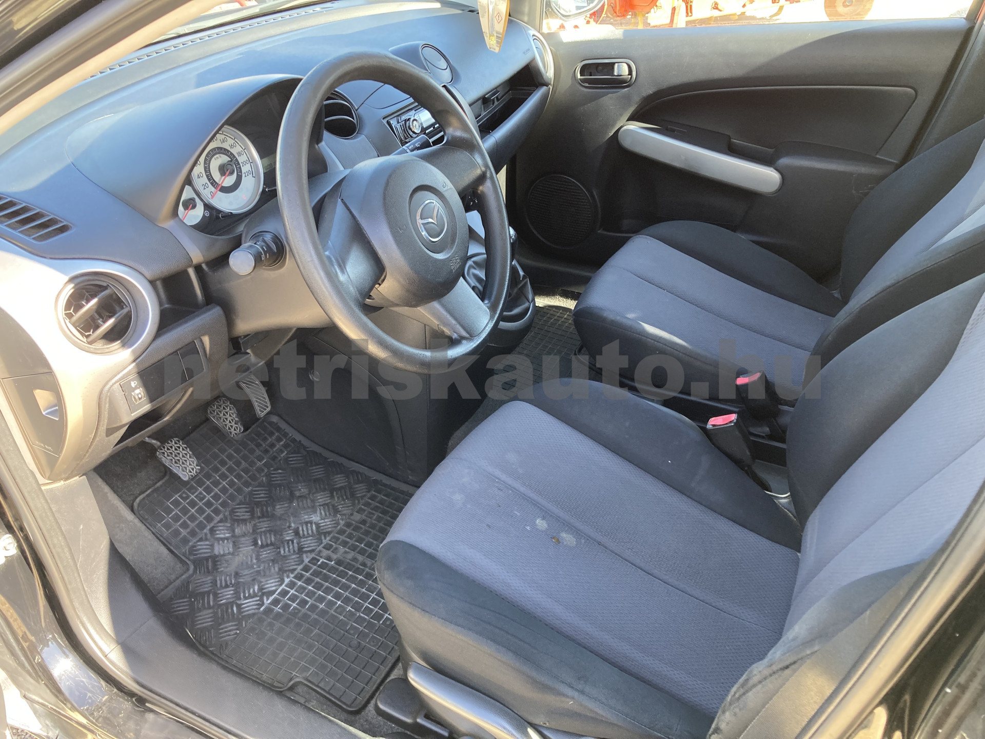 MAZDA Mazda 2 1.3 CE személygépkocsi - 1349cm3 Benzin 121608 6/10