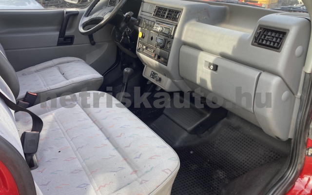 VW Transporter 2.4 70E 1F5 F tehergépkocsi 3,5t össztömegig - 2370cm3 Diesel 121621 8/8