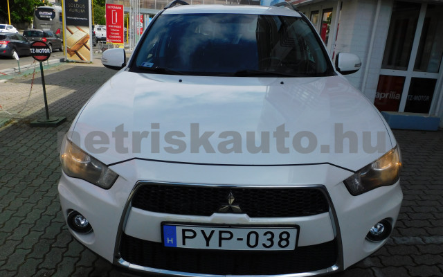 MITSUBISHI Outlander 2.2 D Instyle Navi TC-SST személygépkocsi - 2179cm3 Diesel 121172 4/12