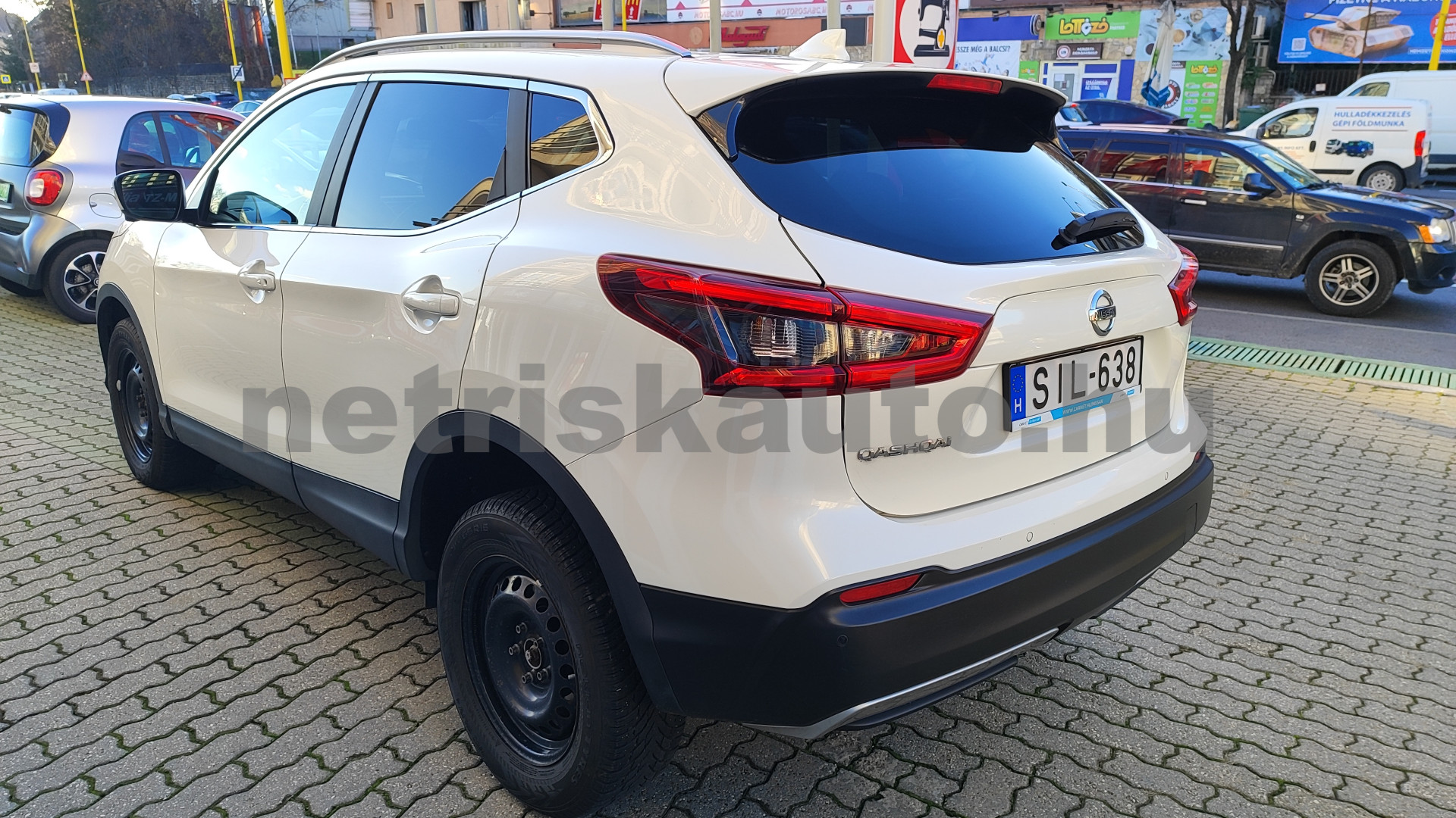 NISSAN Qashqai 1.7 dCi Tekna 4x4 Xtronic személygépkocsi - 1749cm3 Diesel 121338 2/12