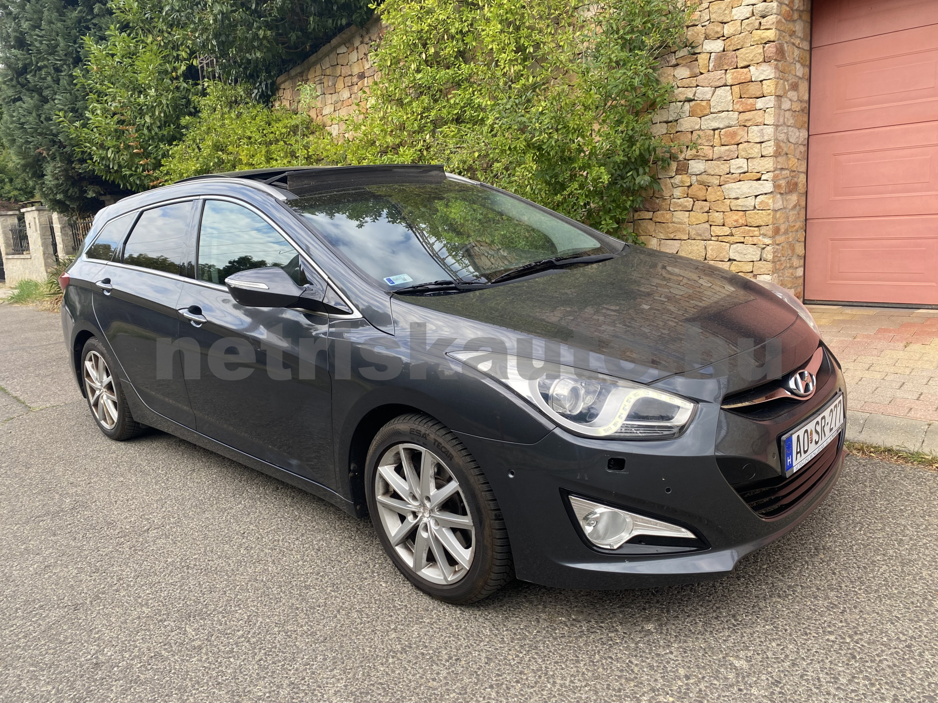 HYUNDAI i40 2.0 GDI Premium személygépkocsi - 1999cm3 Benzin 121557 1/12