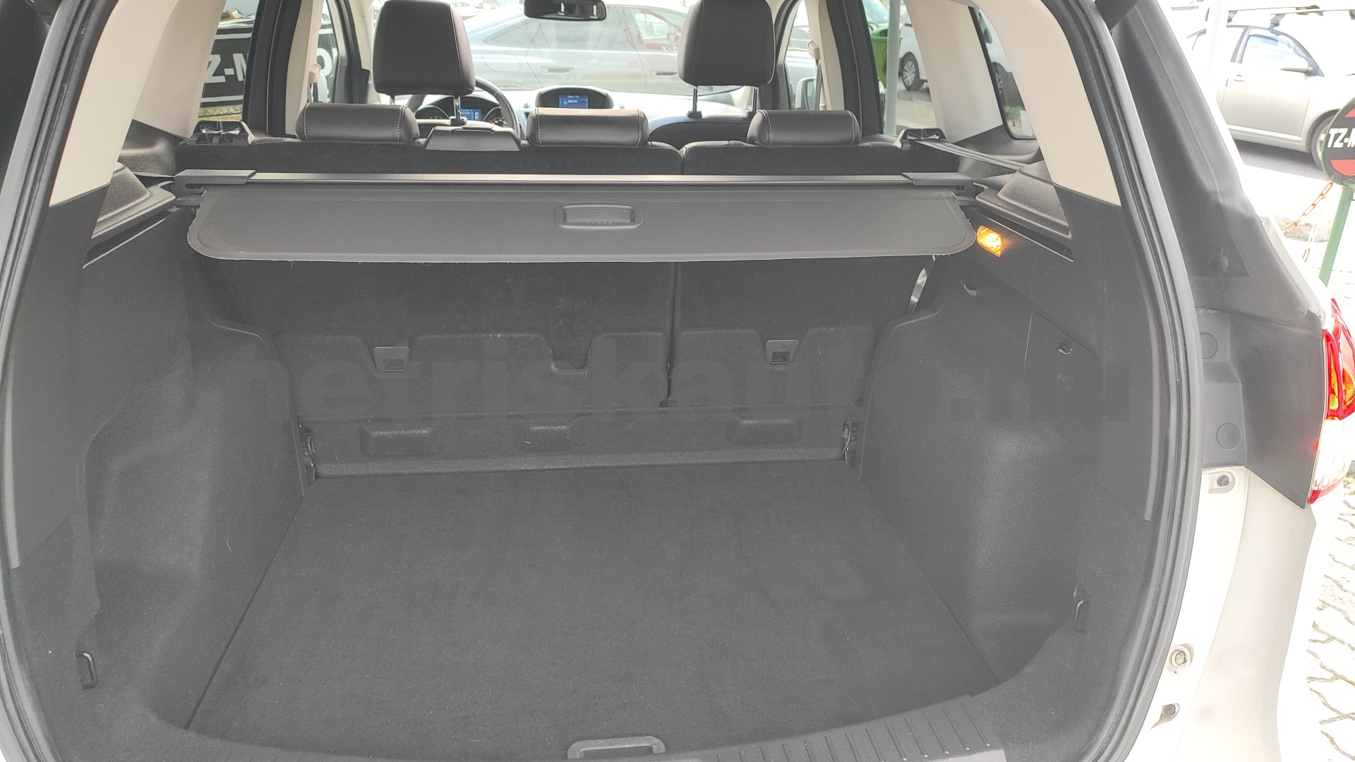 FORD Kuga 2.0 TDCi Titanium Powershift személygépkocsi - 1997cm3 Diesel 121297 10/12