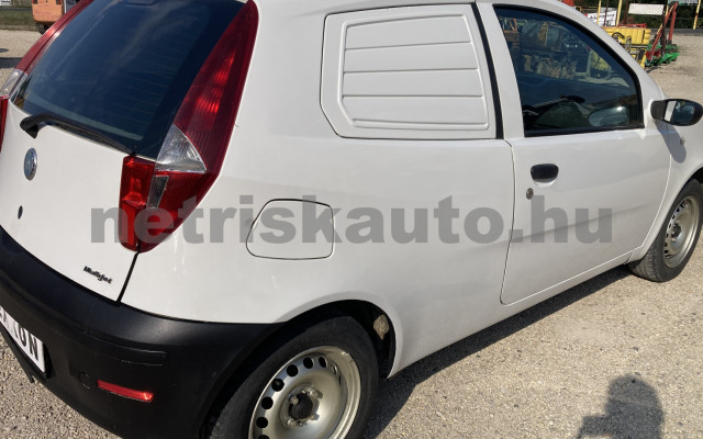 FIAT Punto 1.3 JTD tehergépkocsi 3,5t össztömegig - 1248cm3 Diesel 121261 3/8