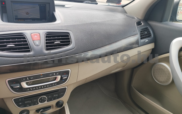 RENAULT Fluence 1.6 Privilege EURO5 személygépkocsi - 1598cm3 Benzin 121417 7/12