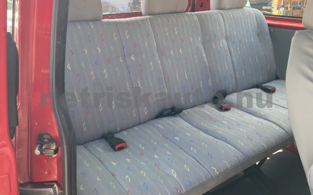 VW TRANSPORTER T4 2.5 7DB 1T2 MAGYAR,1 GAZDÁS,SZERVIZKÖNYVES személygépkocsi - 2461cm3 Diesel 121175 9/10