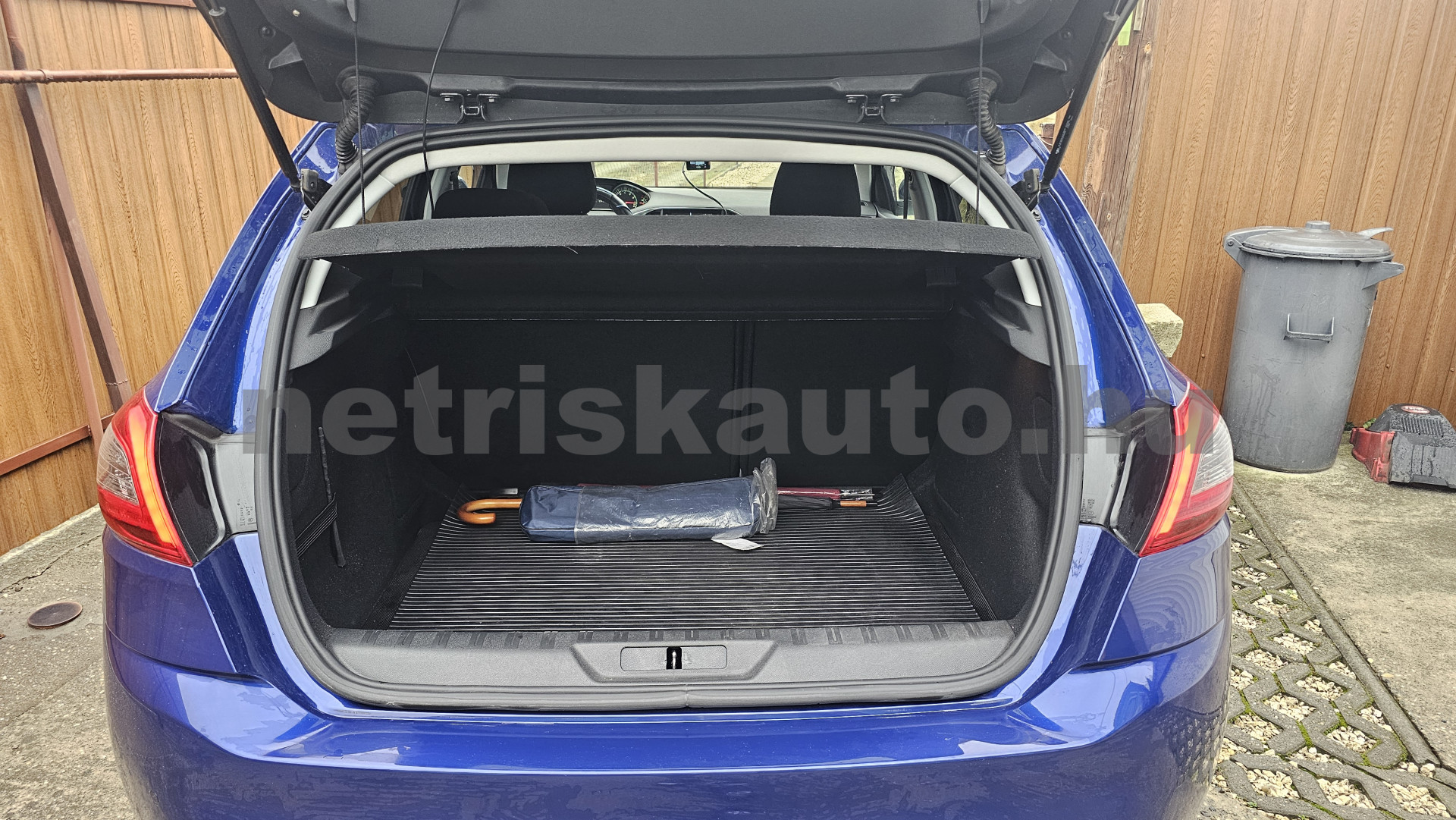 PEUGEOT 308 1.2 PureTech Active EURO6.2 személygépkocsi - 1199cm3 Benzin 121012 8/8