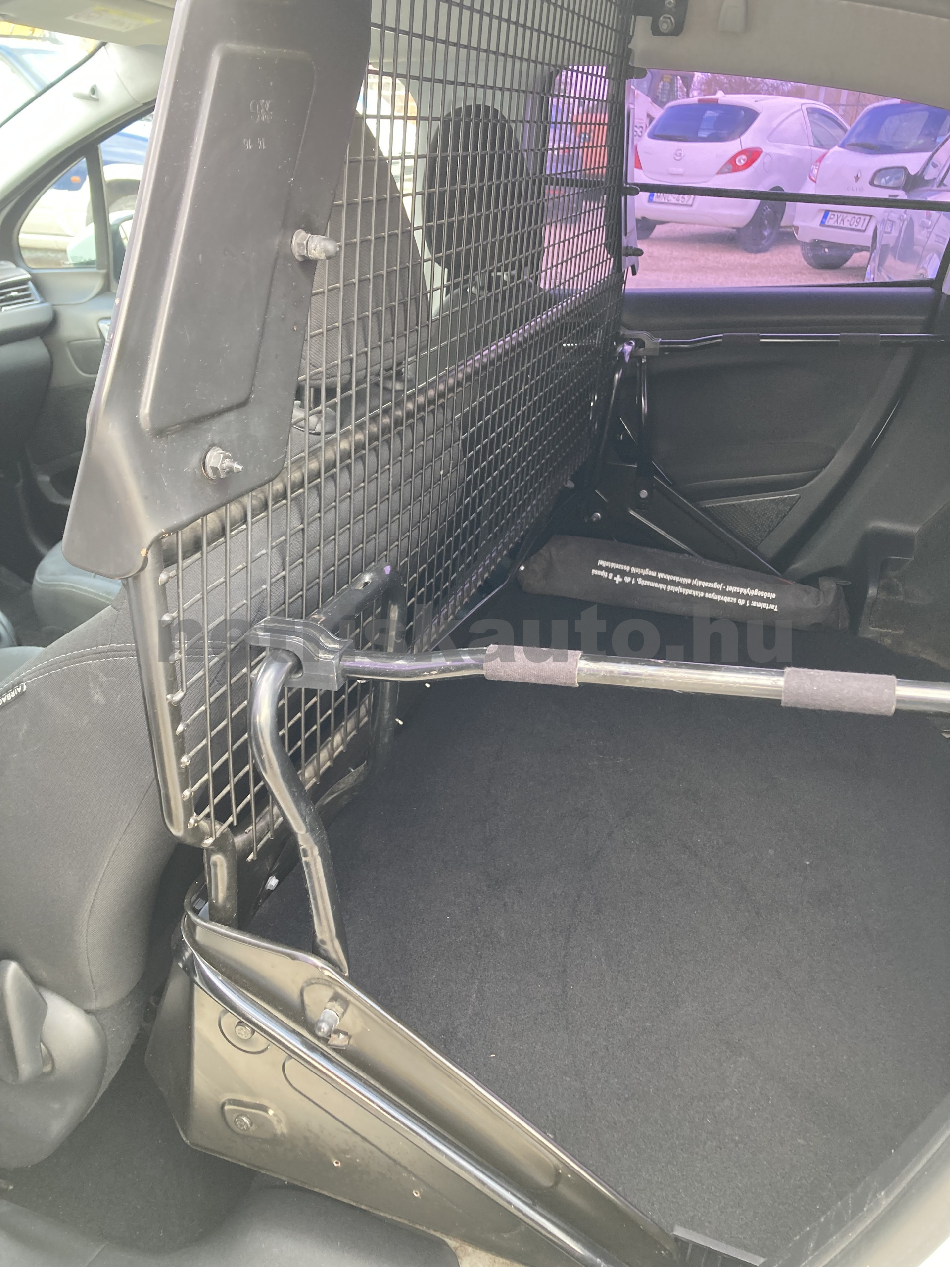 PEUGEOT 208 1.6 BlueHDi Van tehergépkocsi 3,5t össztömegig - 1560cm3 Diesel 121323 8/9