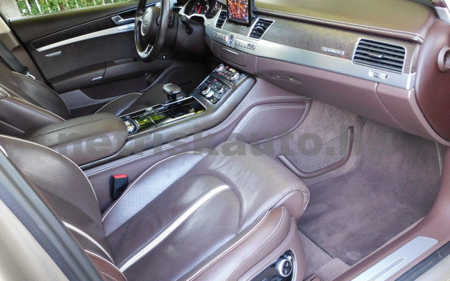 AUDI A8 4.2 V8 TDI DPF quattro tiptronic személygépkocsi - 4134cm3 Diesel 120400 9/12