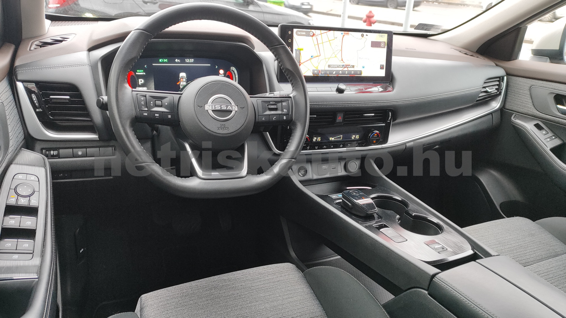 NISSAN X-Trail 1.5 e-Power N-Connecta Aut. személygépkocsi - 1497cm3 Hybrid 121358 6/12