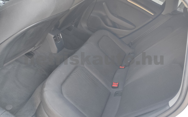 AUDI A3 30 TDI Design személygépkocsi - 1598cm3 Diesel 121512 9/12