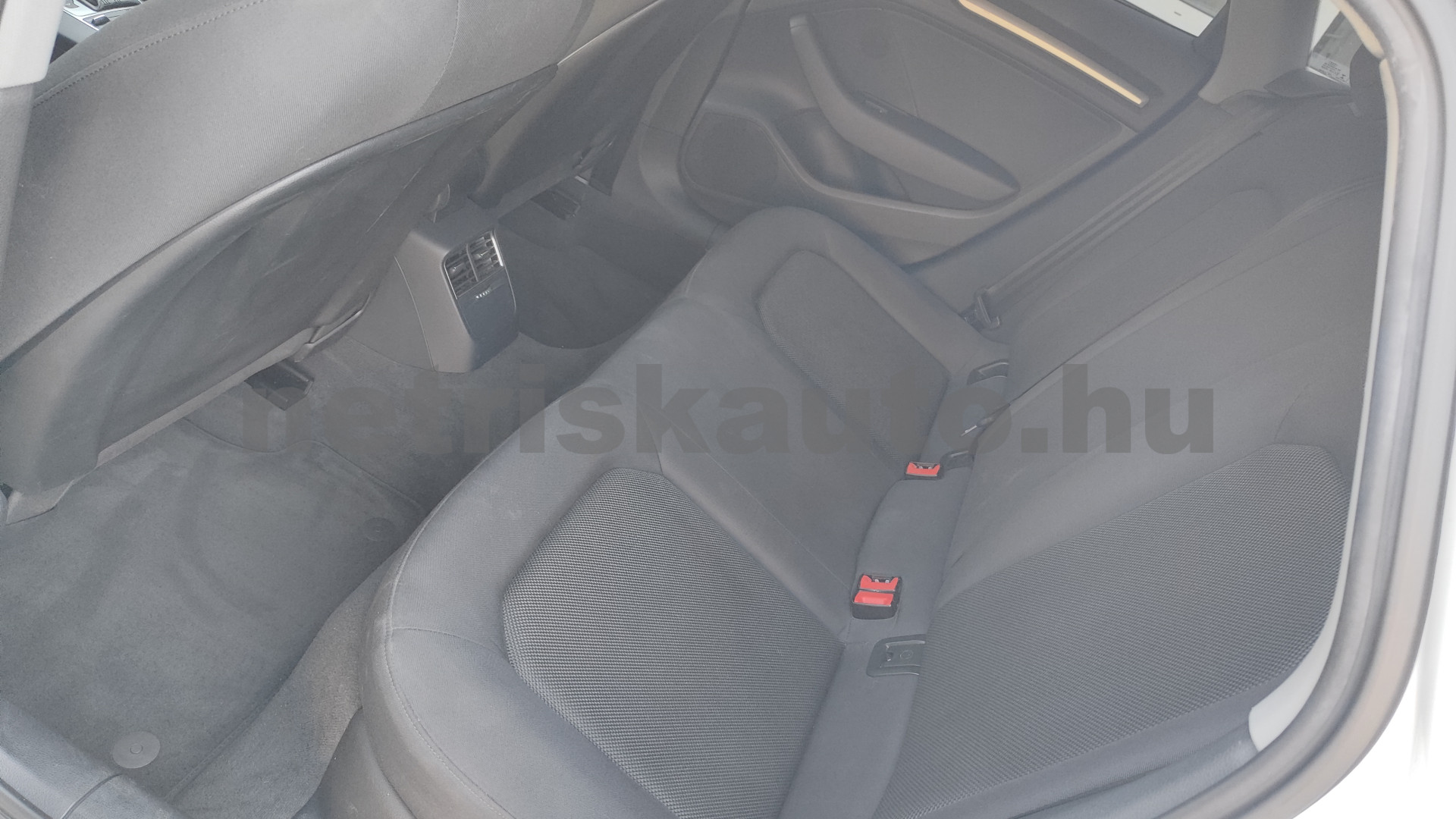 AUDI A3 30 TDI Design személygépkocsi - 1598cm3 Diesel 121512 9/12