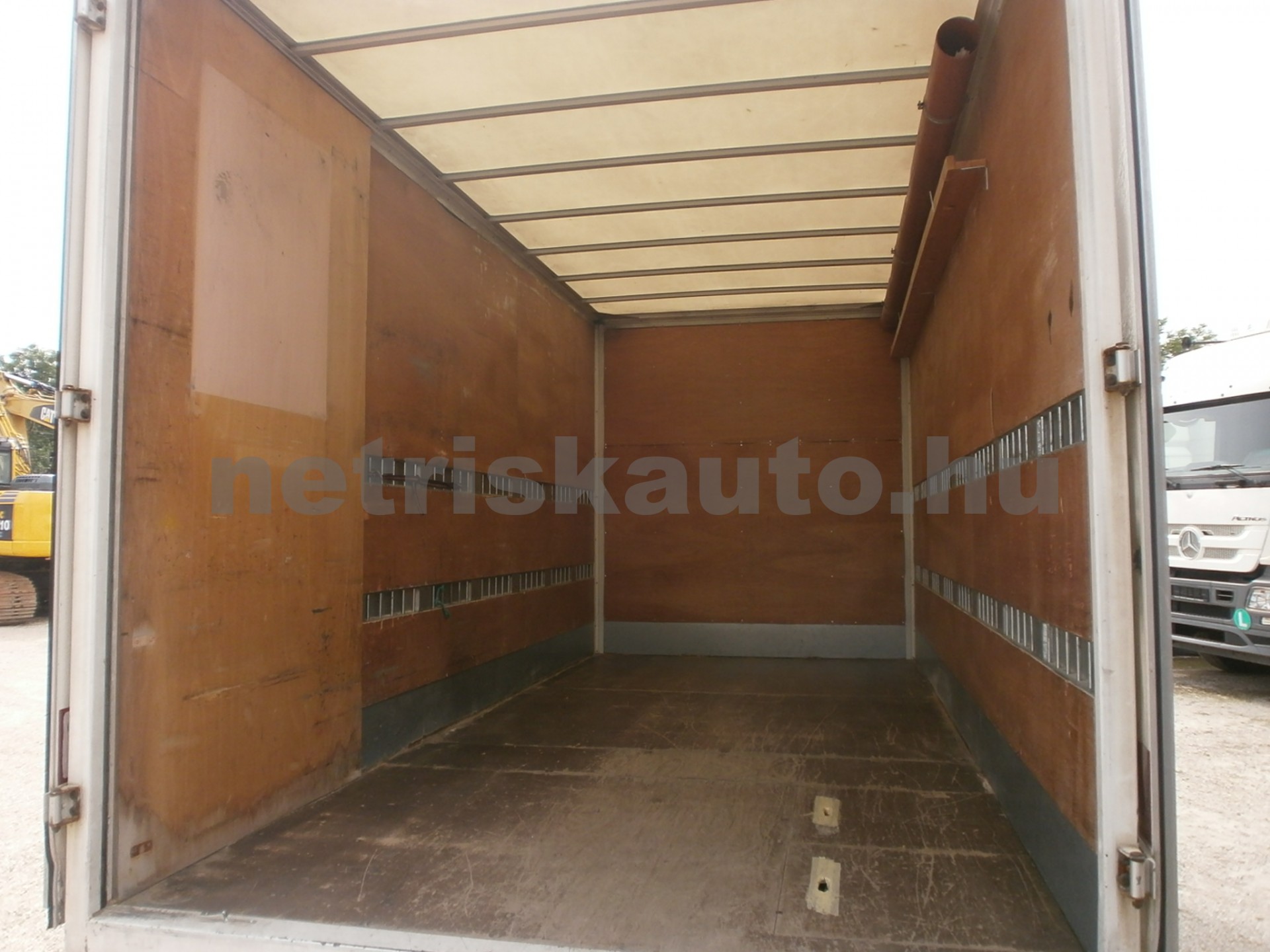 IVECO 35 35 C 15 3750 tehergépkocsi 3,5t össztömegig - 2998cm3 Diesel 98291 5/8