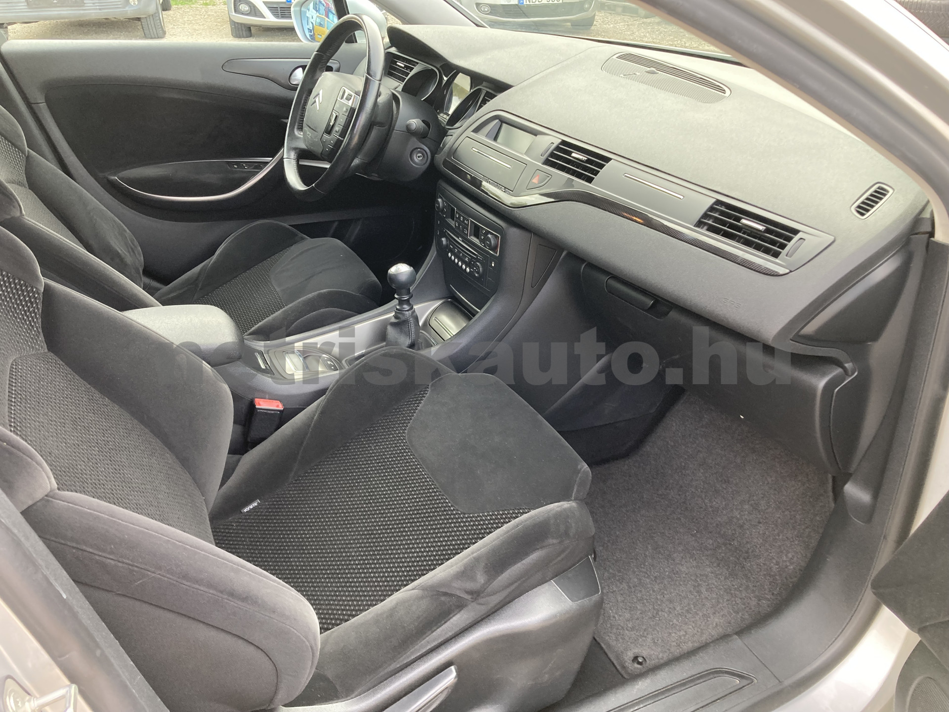 CITROEN C5 2.0 HDi Prestige személygépkocsi - 1997cm3 Diesel 121303 8/11