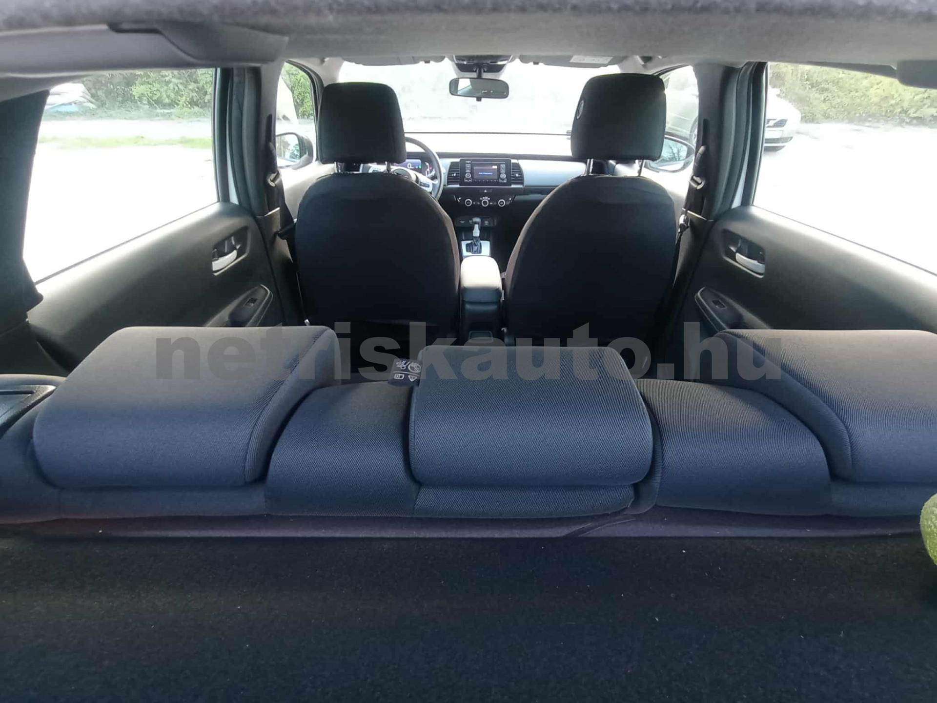 HONDA Jazz 1.5 i-MMD Hybrid Comfort eCVT személygépkocsi - 1498cm3 Hybrid 121286 8/12