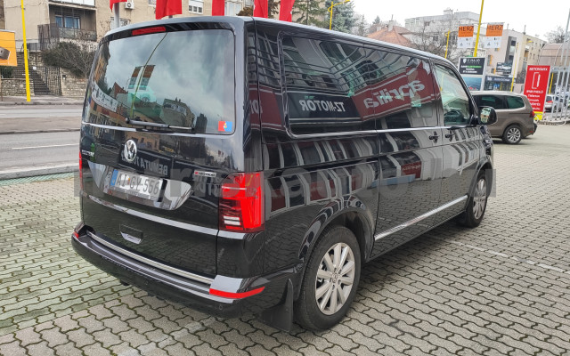VW Transporter 2.0 TDI T6.1 Highline 4M DSG tehergépkocsi 3,5t össztömegig - 1968cm3 Diesel 121393 12/12