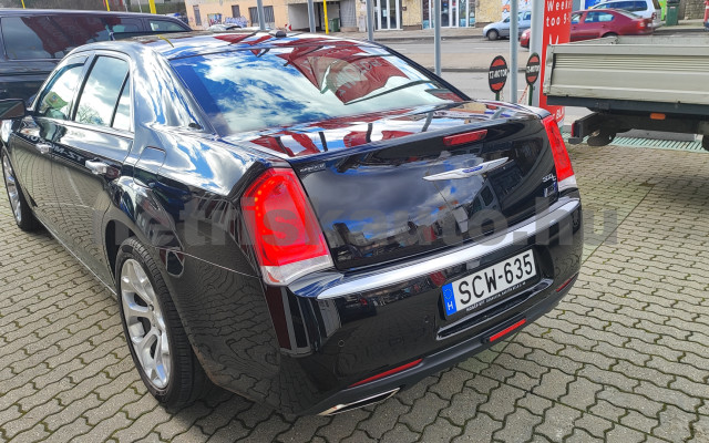 CHRYSLER 300 C személygépkocsi - 5654cm3 Benzin 121401 2/12