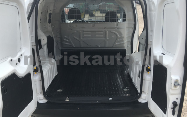 PEUGEOT Bipper 1.3 HDi tehergépkocsi 3,5t össztömegig - 1248cm3 Diesel 120171 8/9