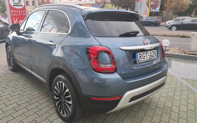 FIAT 500X 1.3 T4 City Cross Aut. személygépkocsi - 1332cm3 Benzin 121592 2/12