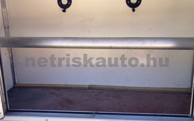 RENAULT Master 2.5 dCi L3H1 tehergépkocsi 3,5t össztömegig - 2463cm3 Diesel 121167 7/12