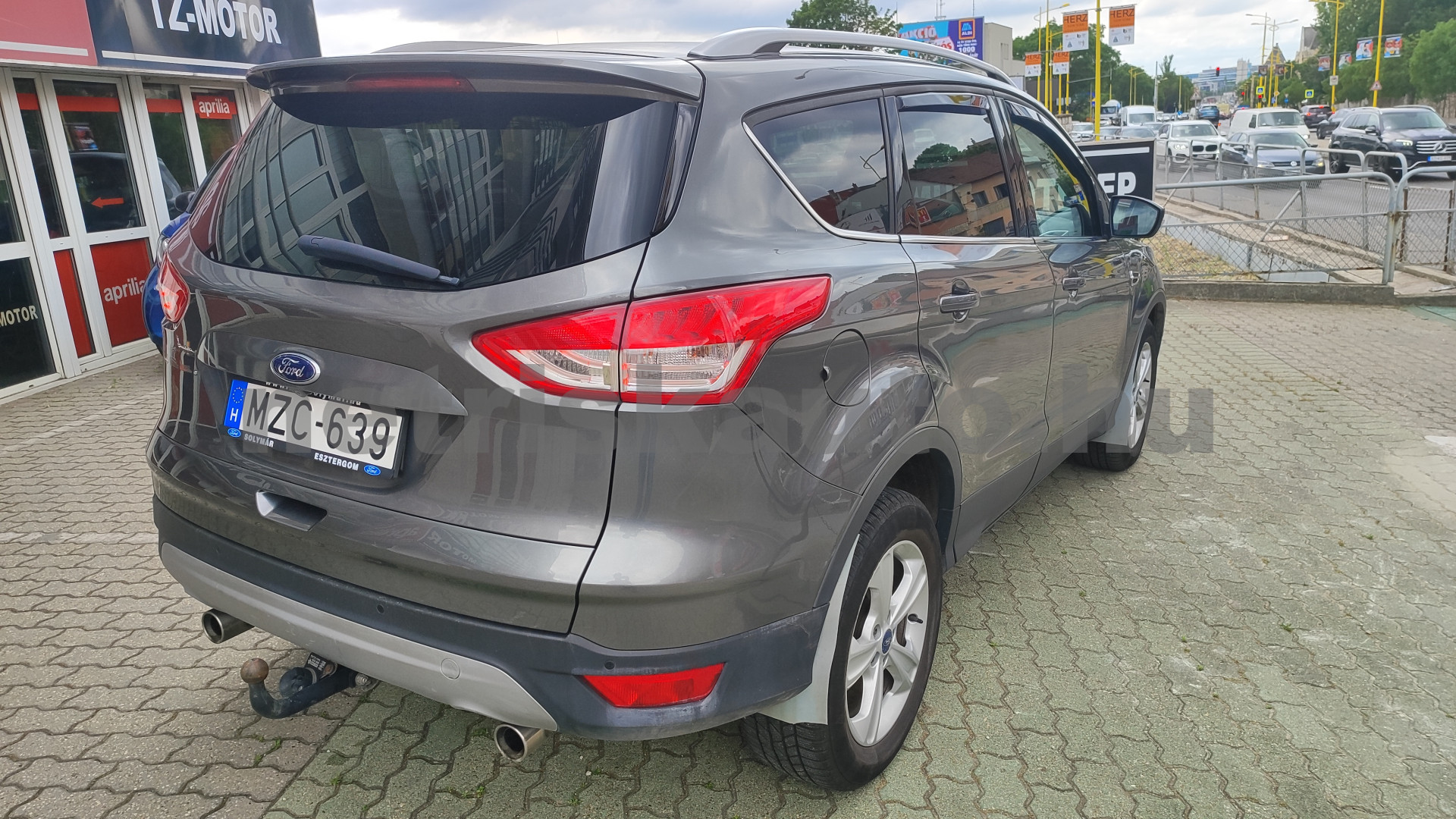 FORD Kuga 2.0 TDCi Titanium Plus Powershift személygépkocsi - 1997cm3 Diesel 121492 12/12
