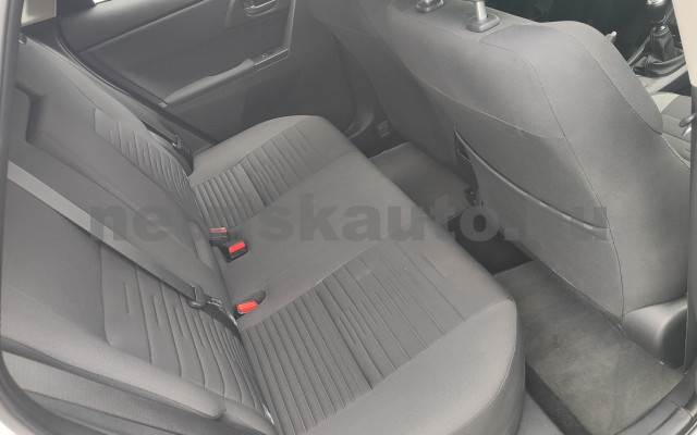 TOYOTA Auris 1.6 Active MY17 Trend személygépkocsi - 1598cm3 Benzin 121442 10/12