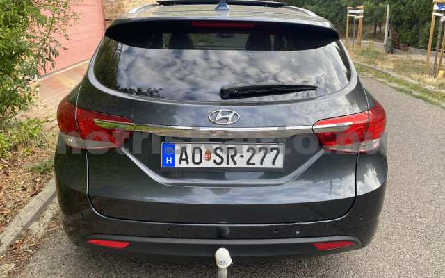 HYUNDAI i40 2.0 GDI Premium személygépkocsi - 1999cm3 Benzin 121557 4/12