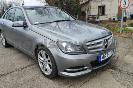 MERCEDES-BENZ C-osztály C 180 BlueEFFICIENCY Avantgarde Aut személygépkocsi - 1595cm3 Benzin 121402