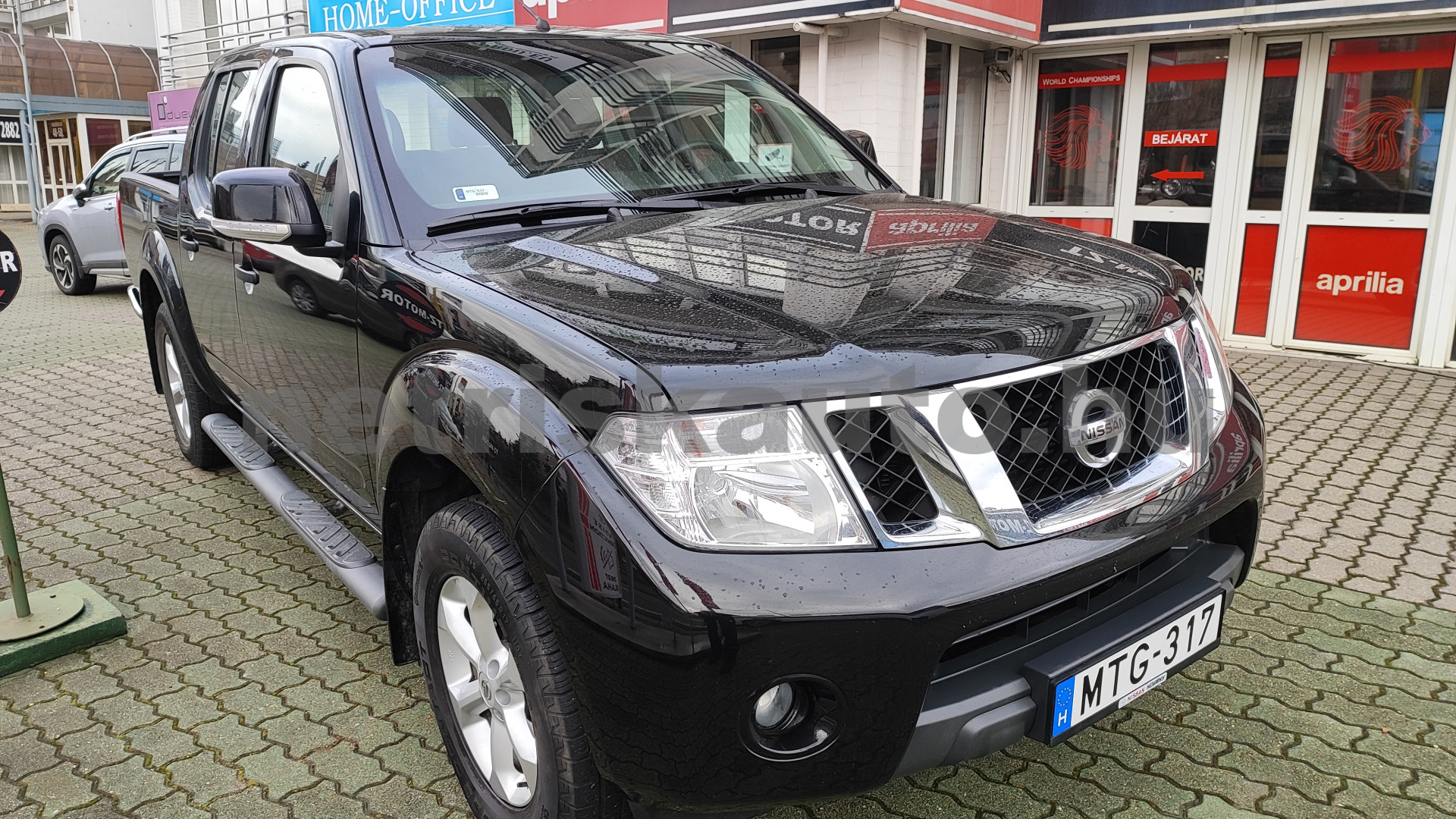 NISSAN Navara 2.5D Double Cab SE 4WD EURO5 tehergépkocsi 3,5t össztömegig - 2488cm3 Diesel 121378 1/12