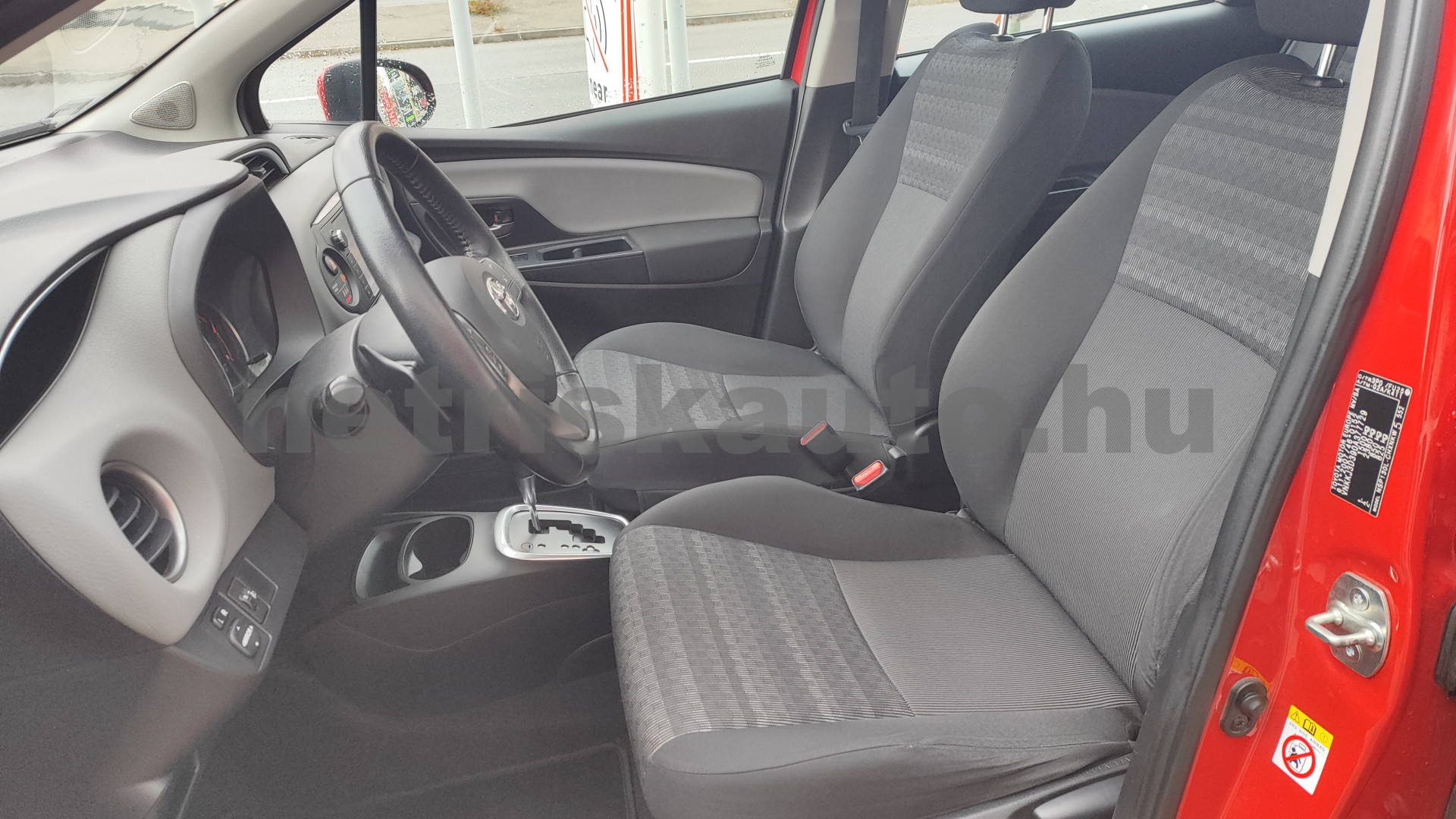 TOYOTA Yaris 1.33 Active CVT személygépkocsi - 1329cm3 Benzin 121327 5/12