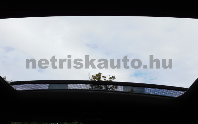 MERCEDES-BENZ C-osztály C 200 4Matic EQ Boost 9G-TRONIC személygépkocsi - 1497cm3 Hybrid 120382 7/12