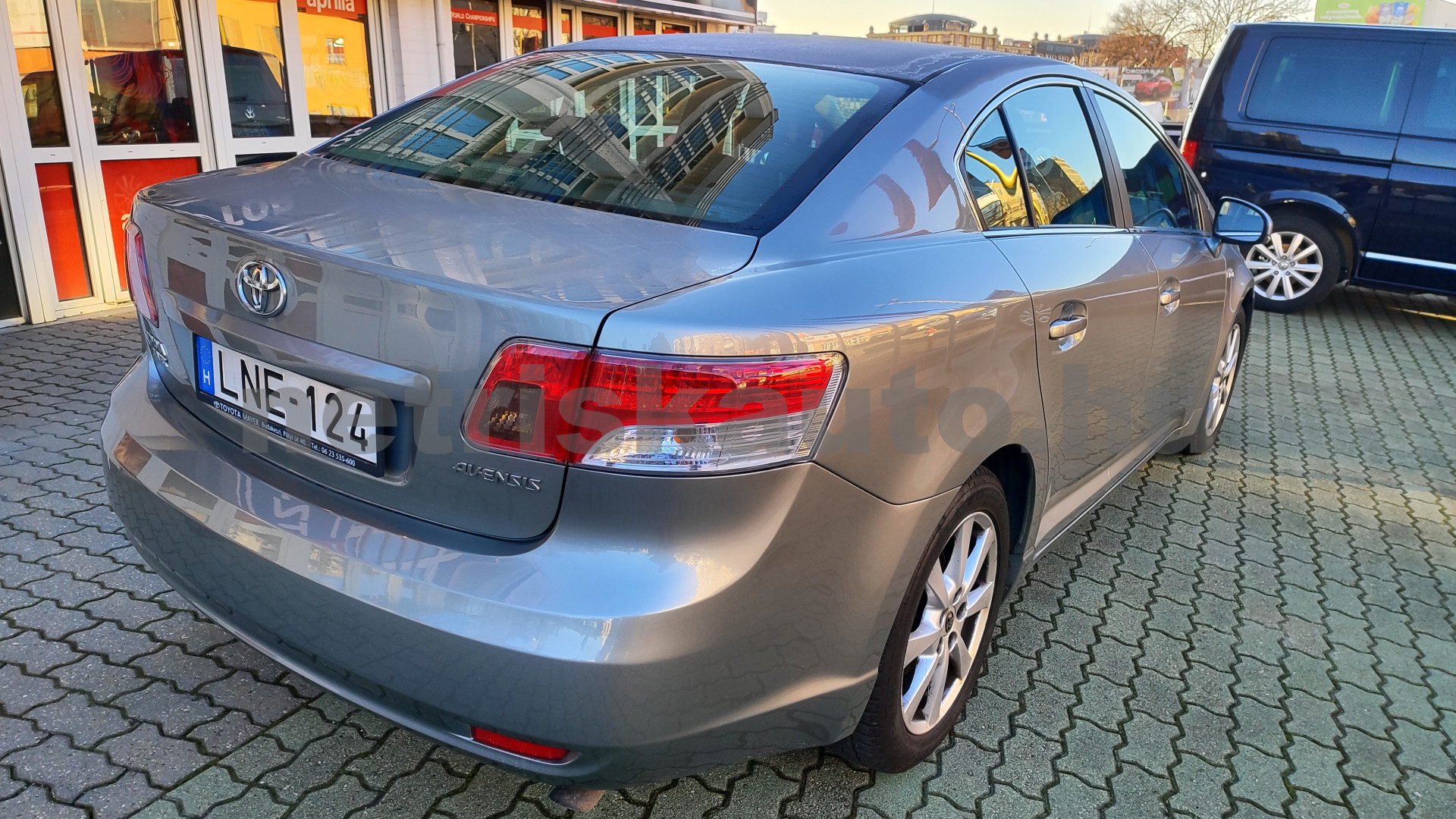 TOYOTA Avensis 2.2 D-4D Sol Aut. személygépkocsi - 2231cm3 Diesel 121404 12/12