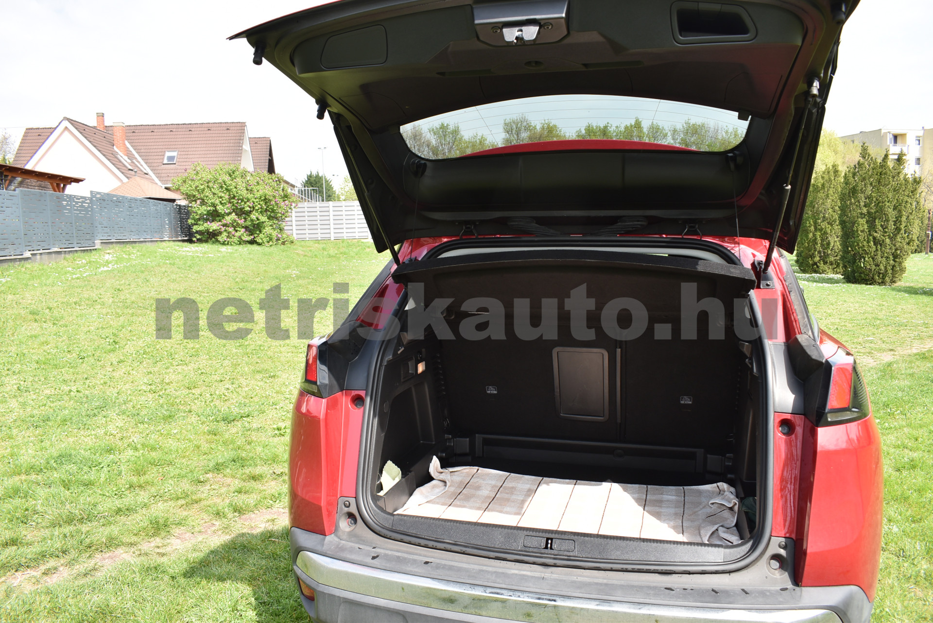 PEUGEOT 3008 1.5 BlueHDi Active EURO6.2 személygépkocsi - 1499cm3 Diesel 121503 10/11