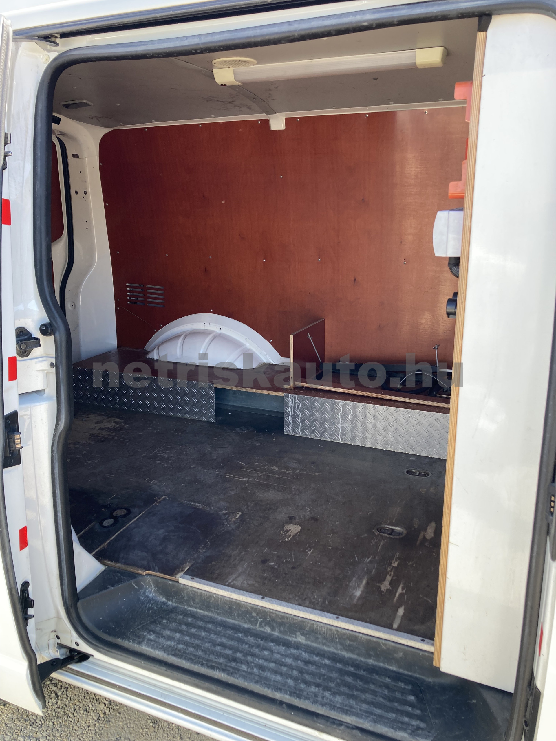 VW Transporter 2.0 CR TDI Power EU4 tehergépkocsi 3,5t össztömegig - 1968cm3 Diesel 121334 7/9