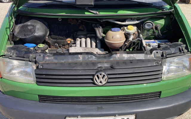 VW Transporter 2.4 7DA 1Z2 0 tehergépkocsi 3,5t össztömegig - 2370cm3 Diesel 121267 7/9