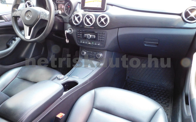 MERCEDES-BENZ B-osztály B 200 7G-DCT személygépkocsi - 1991cm3 Benzin 121197 7/12