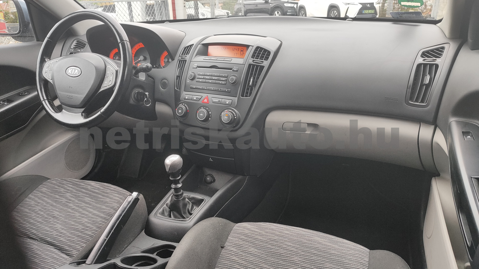 KIA Cee'd 1.4 EX személygépkocsi - 1396cm3 Benzin 121582 7/12