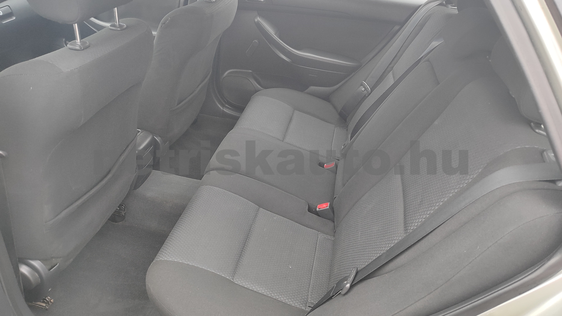 TOYOTA Avensis 1.8 személygépkocsi - 1794cm3 Benzin 121584 9/12