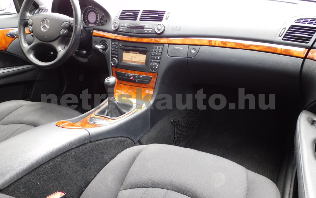 MERCEDES-BENZ E-osztály E 280 Avantgarde személygépkocsi - 2996cm3 Benzin 121216 9/12