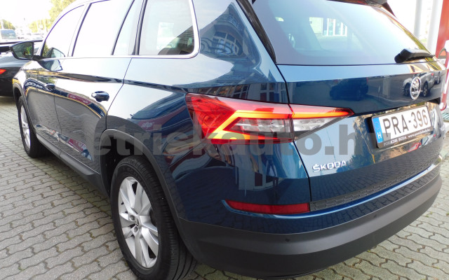 SKODA Kodiaq 2.0 TSI Style 4x4 DSG személygépkocsi - 1984cm3 Benzin 120303 2/12